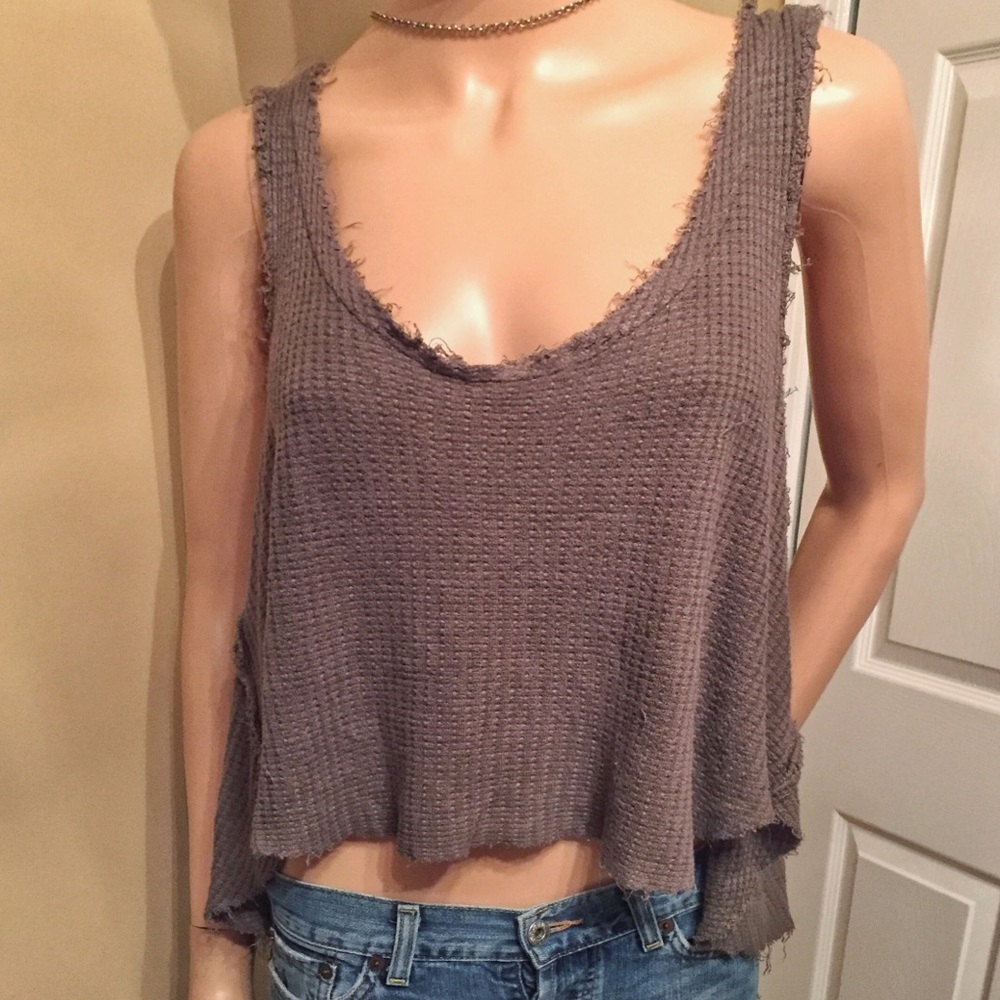 🔥Paper Crane brand small crop top. C-12